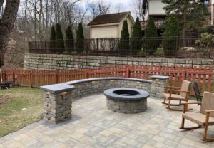 Fire Pits and Outdoor Kitchens